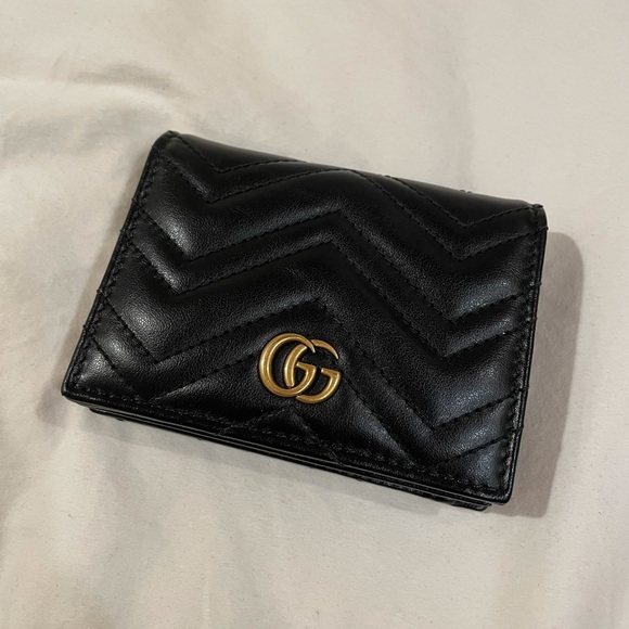 Gucci Black Wallet with Gold Logo - Picture 2 of 5